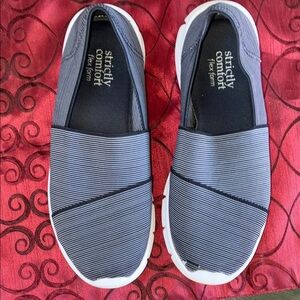 Striped Slip-On Casual Shoes